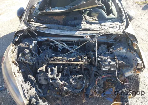 2014 Ford Fiesta Se z USA, uszkodzony, nr VIN 3FADP4EJ6EM107389